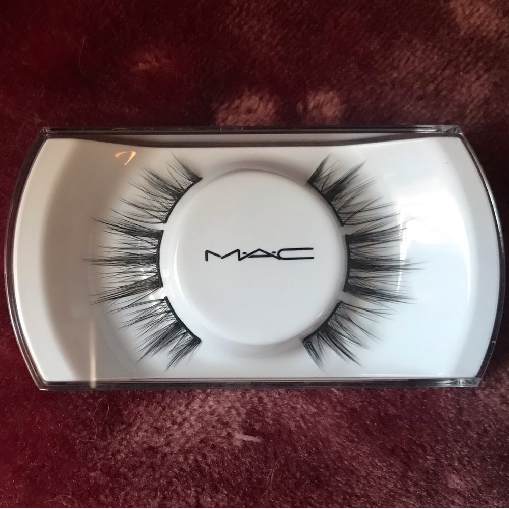 MAC Cosmetics Black False Eyelashes